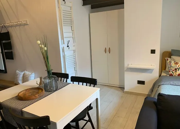 La Casa De Pablo At-47-44 *