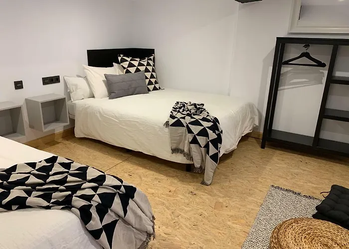 La Casa De Pablo At-47-44 * Valladolid